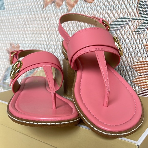 MICHAEL KORS KARMEN THONG SANDALS FAUX LEATHER TEA ROSE
49S2CRFA1L - Picture 12 of 16